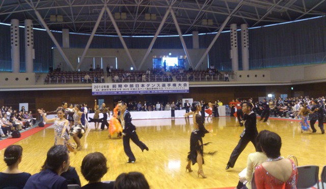 浜松で社交ダンスの競技会がありました